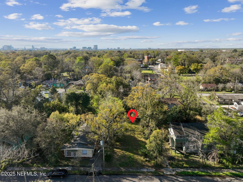 1572 W 7th St W, Jacksonville, FL 32209