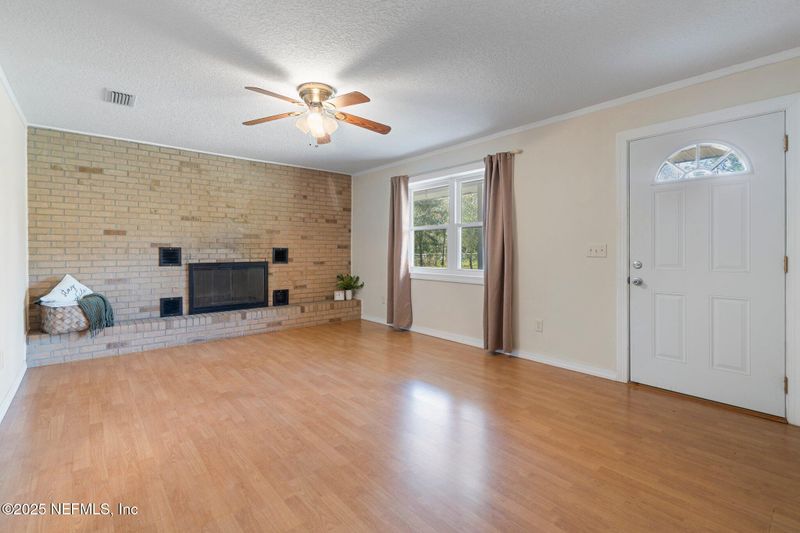 15723 Parete Rd, Jacksonville, FL 32218