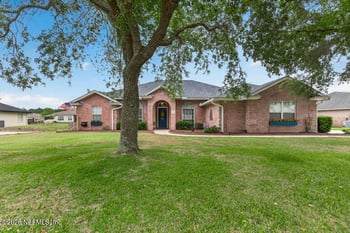 15755 Northside Dr E, Jacksonville, FL 32218