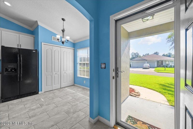 15804 Canoe Creek Dr, Jacksonville, FL 32218