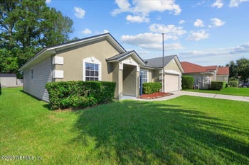 15804 Canoe Creek Dr, Jacksonville, FL 32218