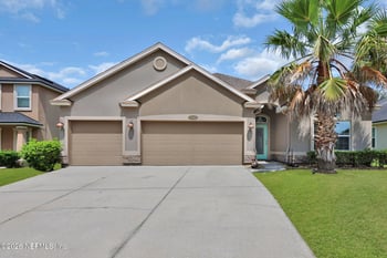 15815 Canoe Creek Dr, Jacksonville, FL 32218