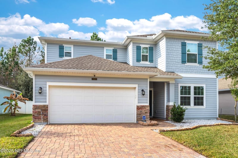15815 Douglas Lake Dr, Jacksonville, FL 32218