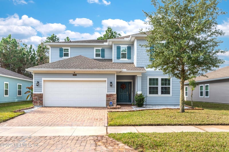 15815 Douglas Lake Dr, Jacksonville, FL 32218