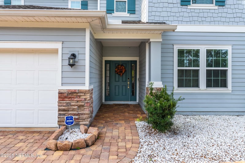 15815 Douglas Lake Dr, Jacksonville, FL 32218