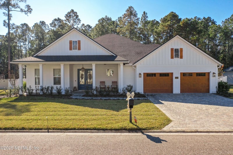 1589 Green Moss Ln, Orange Park, FL 32065