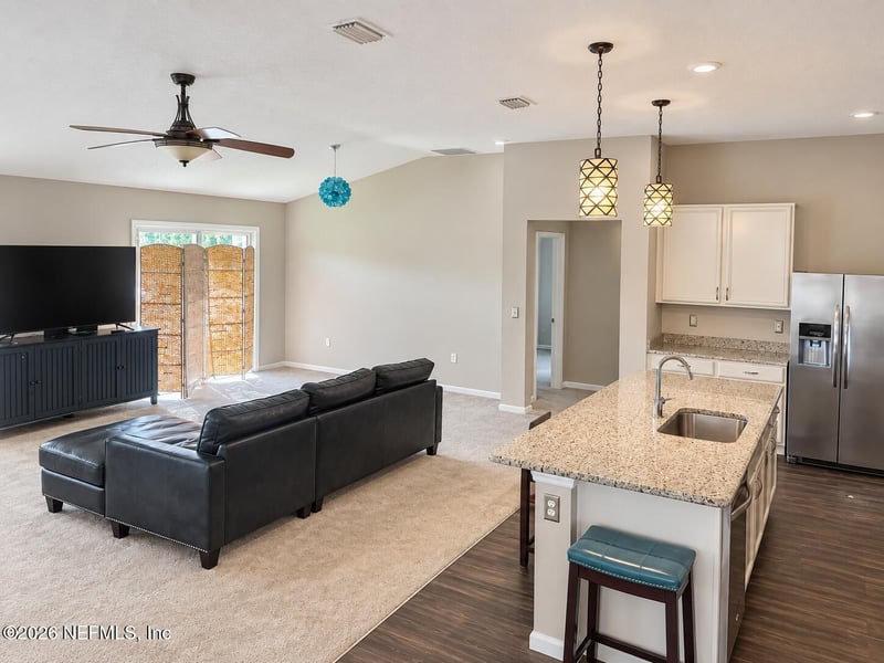 15965 Hutton Ln, Jacksonville, FL 32218
