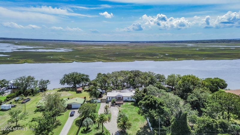 15974 Shark Rd W, Jacksonville, FL 32226
