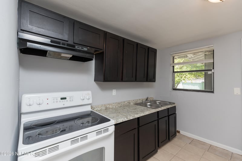 1598 W 33rd St, Jacksonville, FL 32209