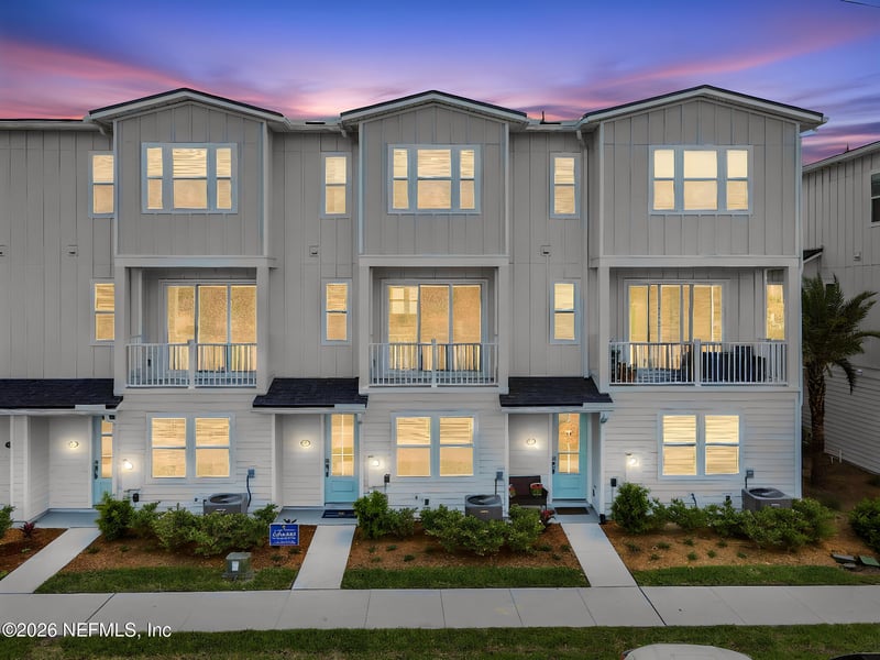 16 N Beach Way N, Jacksonville Beach, FL 32250