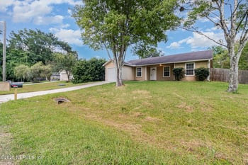 1605 Twin Oak Ln, Middleburg, FL 32068