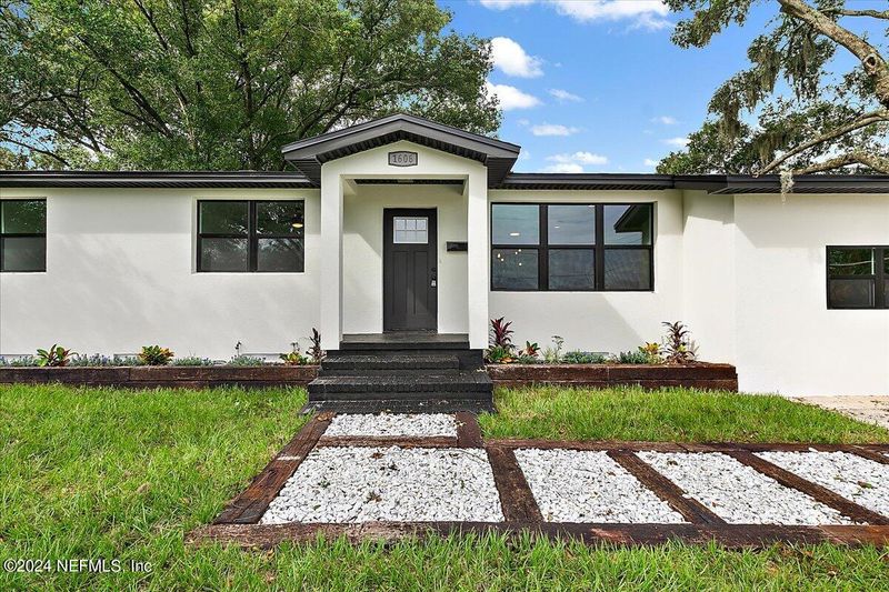 1606 Brookside Cir E, Jacksonville, FL 32207