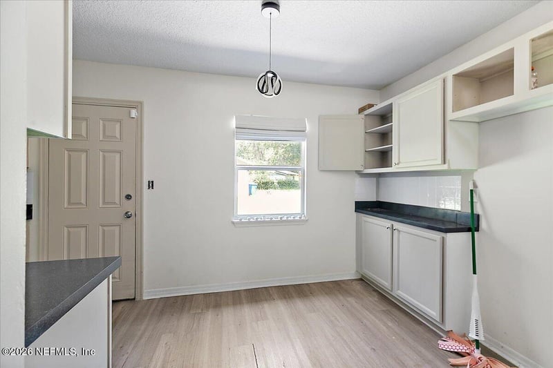1611 Howard Rd, Jacksonville, FL 32218