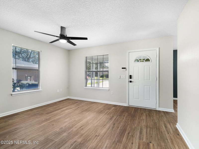 1615 Brook Forest Dr, Jacksonville, FL 32208