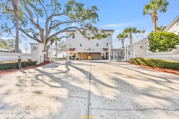 1616 River Rd #105, Jacksonville, FL 32207