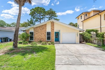 162 Belvedere St, Atlantic Beach, FL 32233