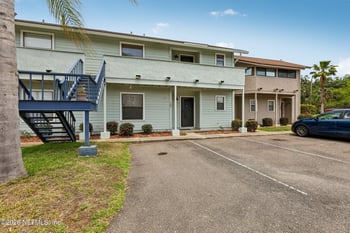 162 Governor St #206, Green Cove Springs, FL 32043