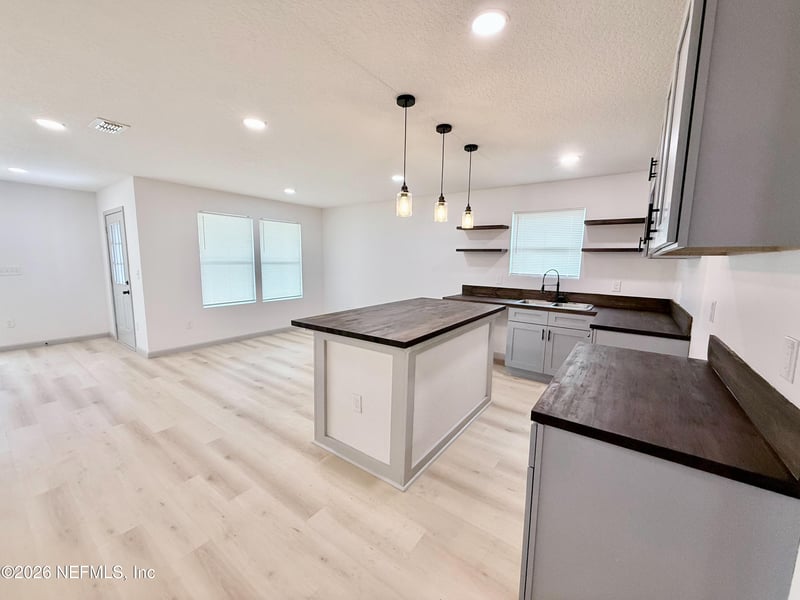 1625 W 27th St, Jacksonville, FL 32209