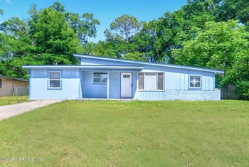 1629 Louvre Dr, Jacksonville, FL 32221