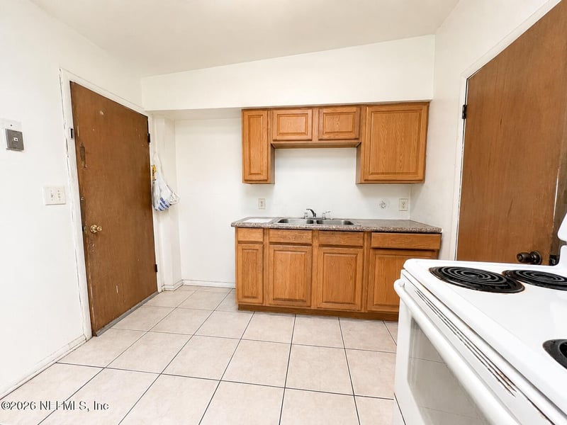 1630 W 28th St W, Jacksonville, FL 32209