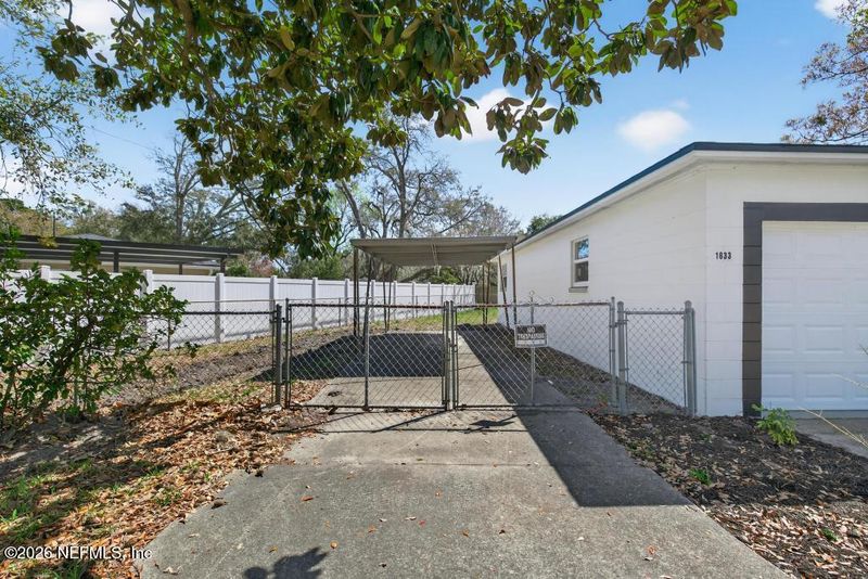1633 Dibble Cir W, Jacksonville, FL 32246