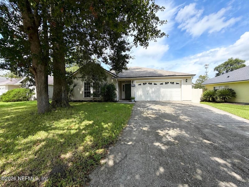 1634 Spring Oaks Ln, Jacksonville, FL 32221