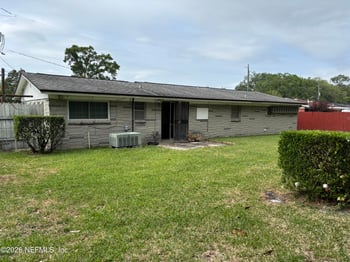 1644 Lessard Cir, Jacksonville, FL 32208