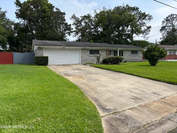 1644 Lessard Cir, Jacksonville, FL 32208