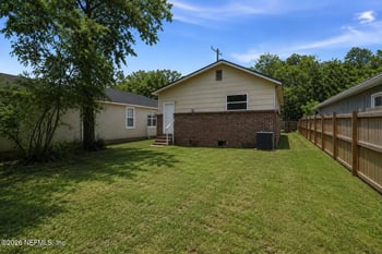 1645 W 22nd St, Jacksonville, FL 32209