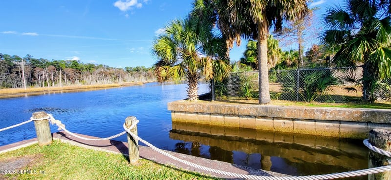 1647 El Camino Rd #5, Jacksonville, FL 32216