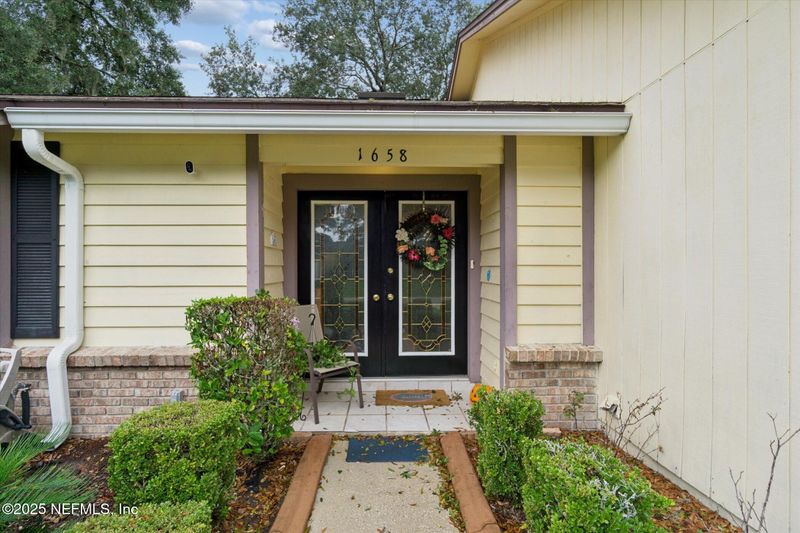 1658 Ponderosa Pine Dr E, Jacksonville, FL 32225