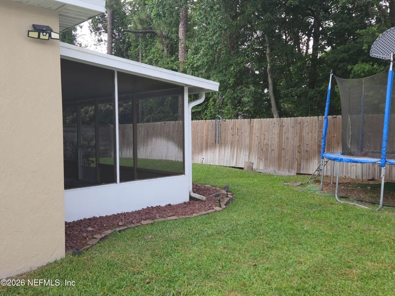 1663 E Jayhawk Ln E, Jacksonville, FL 32221