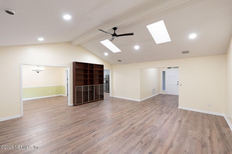 1664 Swimming Salmon Pl S, Jacksonville, FL 32225