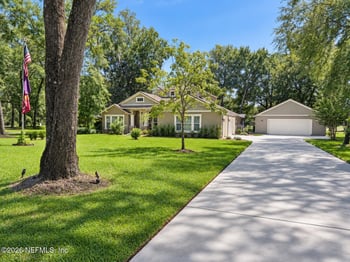 16641 Sand Hill Dr, Jacksonville, FL 32226