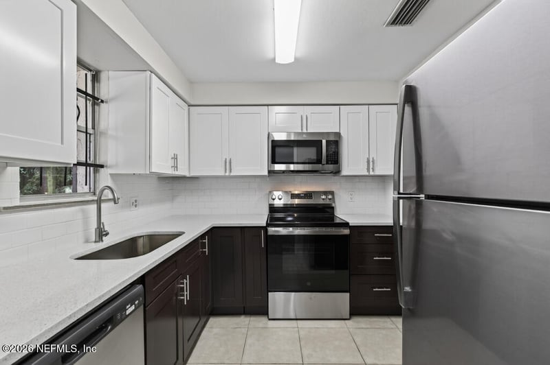 1672 El Camino Rd #3, Jacksonville, FL 32216