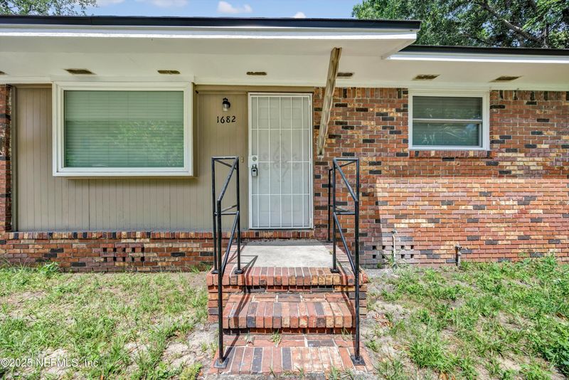 1682 Hiram St, Jacksonville, FL 32209