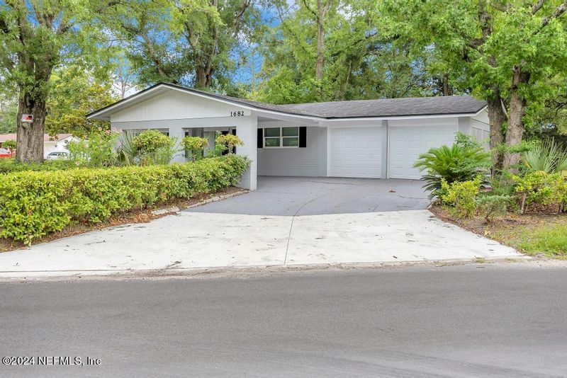1682 Palmdale St, Jacksonville, FL 32208
