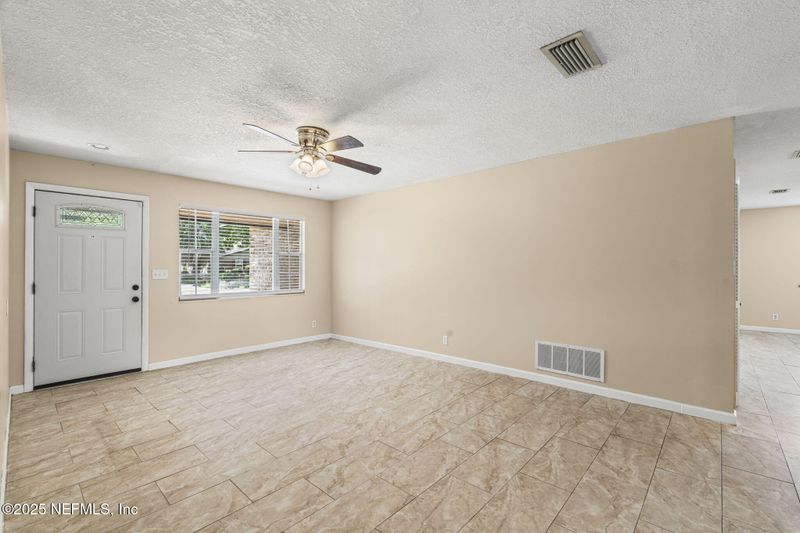 1683 Pecan Ct, Orange Park, FL 32073