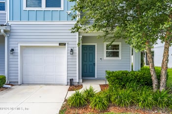 1687 Pottsburg Point Dr, Jacksonville, FL 32207