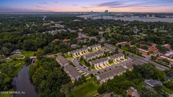 1687 Pottsburg Point Dr, Jacksonville, FL 32207