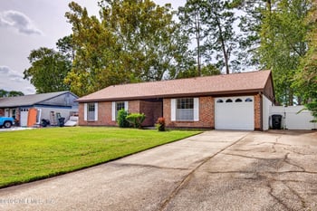 1688 Susan Dr, Middleburg, FL 32068