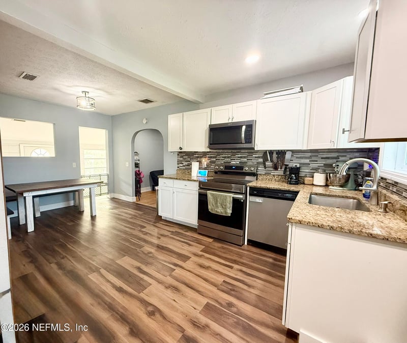 169 Center St N, Baldwin, FL 32234