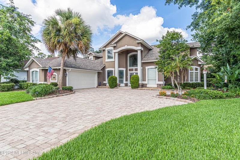 1690 Country Walk Dr, Fleming Island, FL 32003