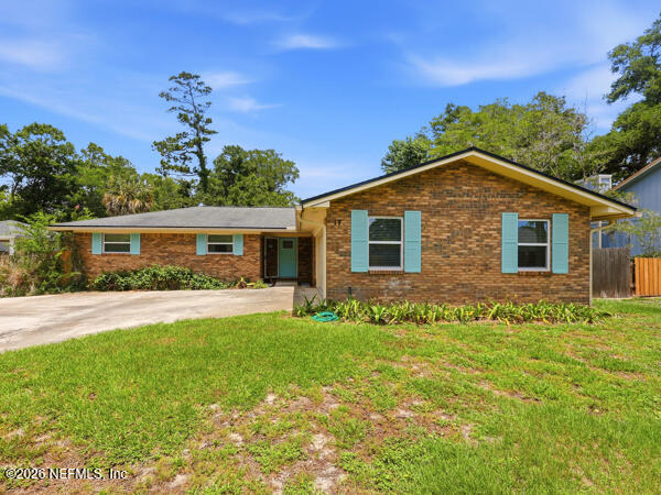 17 Oaks Dr, Jacksonville Beach, FL 32250