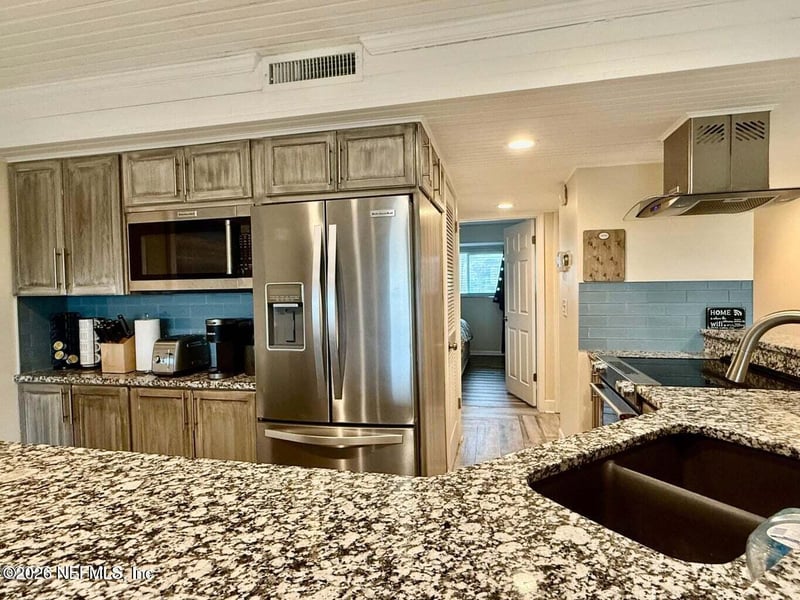 1701 1st St #2B, Jacksonville Beach, FL 32250