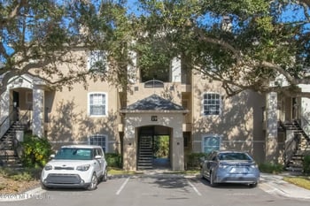 1701 The Greens Way #1912, Jacksonville Beach, FL 32250