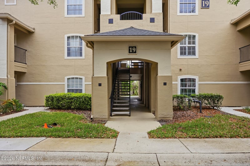 1701 The Greens Way #1913, Jacksonville Beach, FL 32250