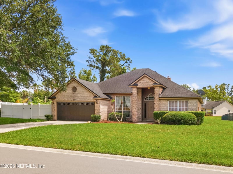 1706 Evans Dr S, Jacksonville Beach, FL 32250