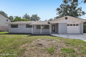 1706 Grove Park Dr, Orange Park, FL 32073