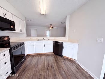 1708 Ashwood Cir, Middleburg, FL 32068